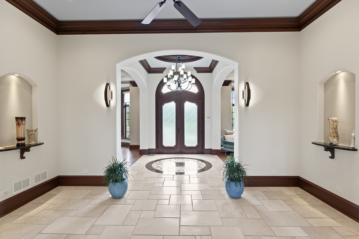 23 Enclave Court, South Barrington, IL 60010