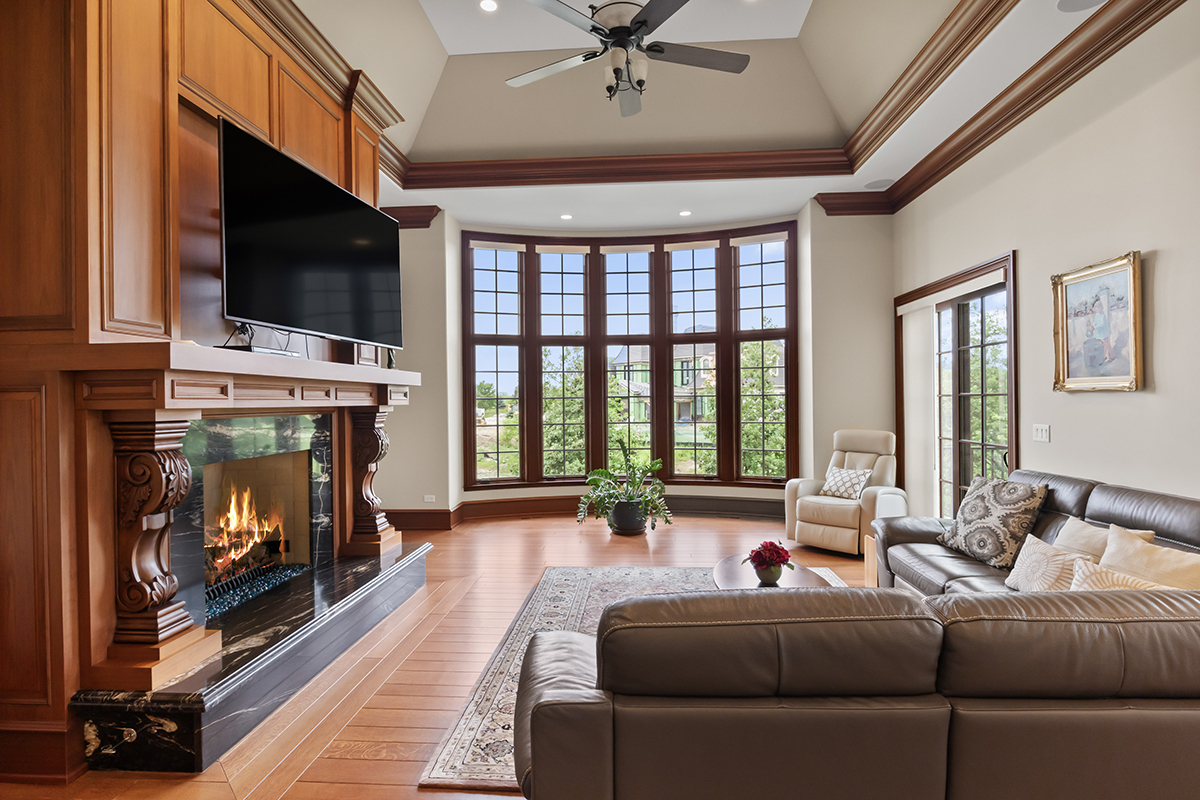 23 Enclave Court, South Barrington, IL 60010