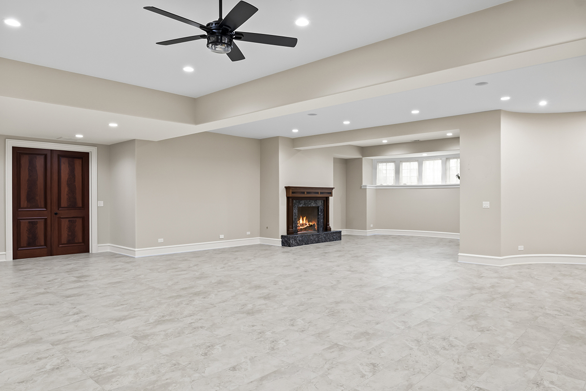 23 Enclave Court, South Barrington, IL 60010