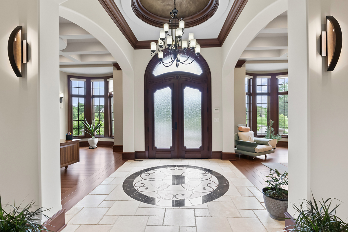 23 Enclave Court, South Barrington, IL 60010
