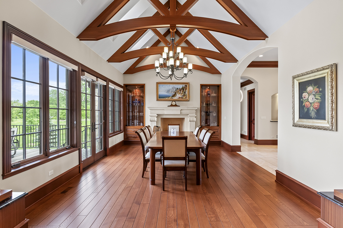 23 Enclave Court, South Barrington, IL 60010