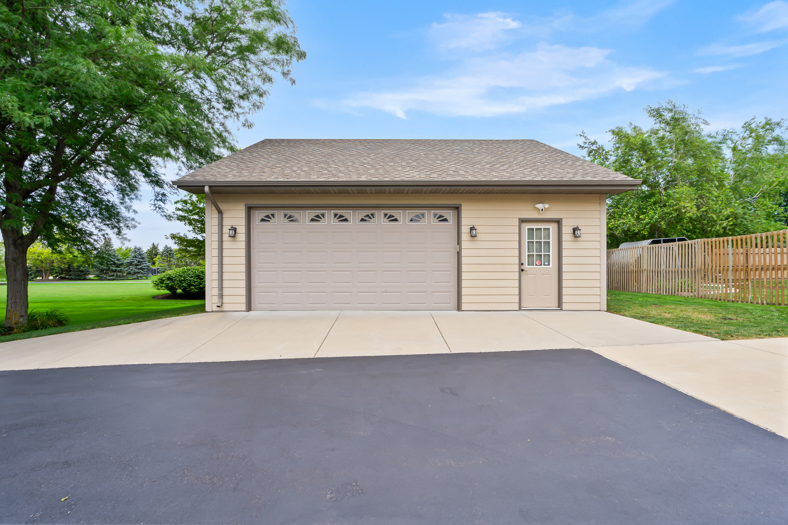 22601 S Spencer Road, New Lenox, IL 60451
