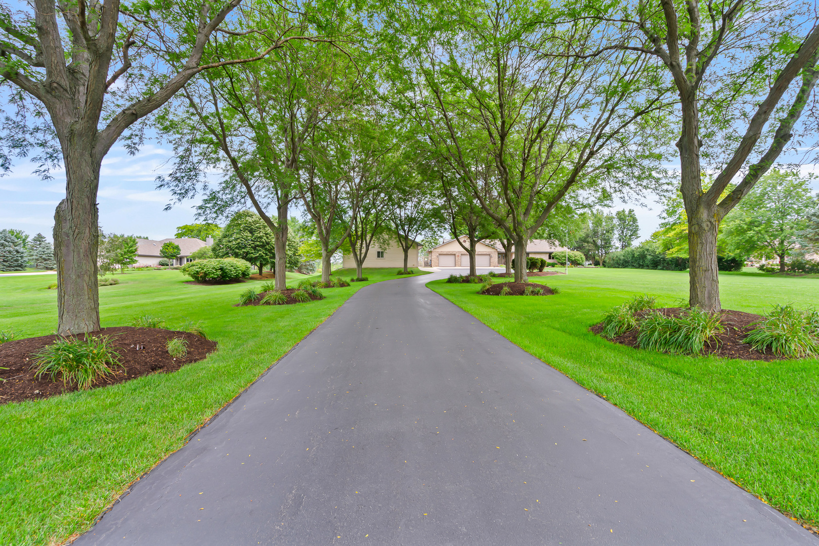22601 S Spencer Road, New Lenox, IL 60451