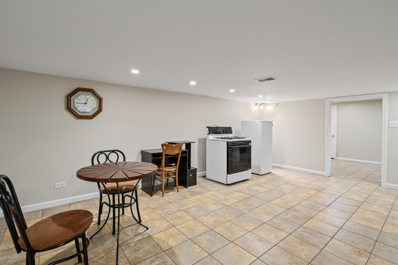 22601 S Spencer Road, New Lenox, IL 60451