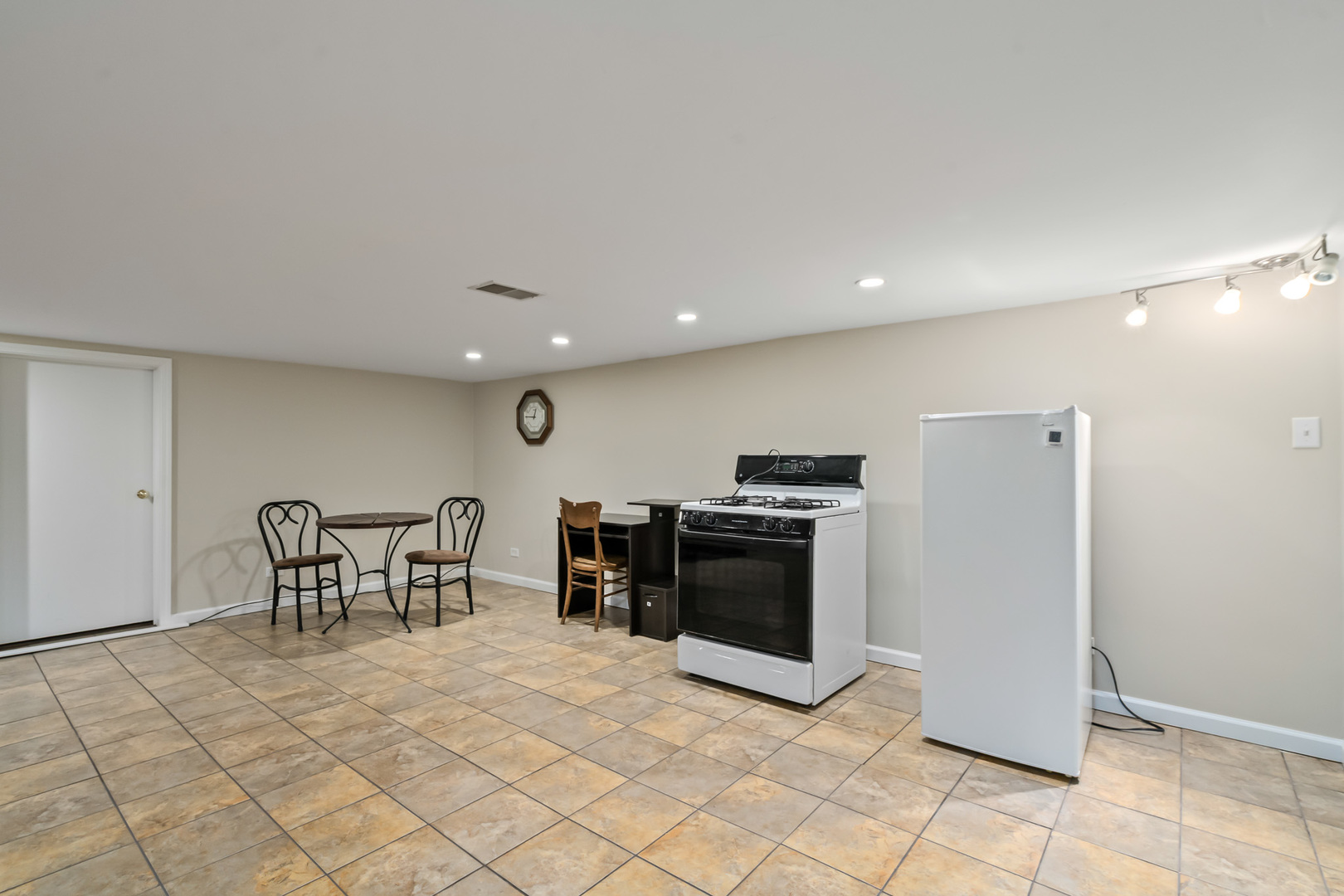22601 S Spencer Road, New Lenox, IL 60451