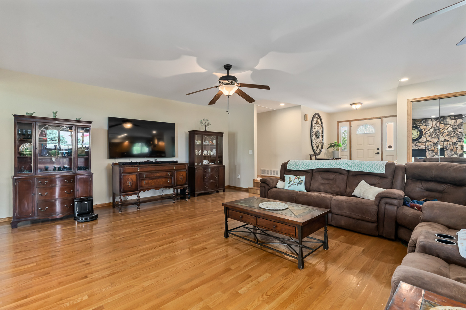 22601 S Spencer Road, New Lenox, IL 60451