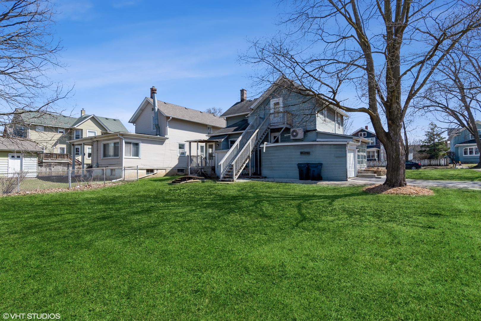 555 S Lasalle Street, Aurora, IL 60505