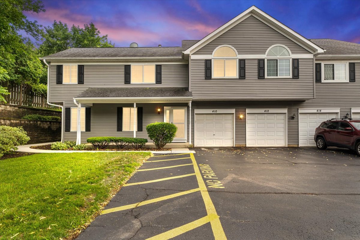 410 Village Creek Drive #410, Lake In The Hills, IL 60156