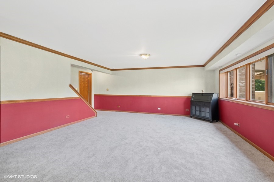 6919 Lexington Court, Tinley Park, IL 60477