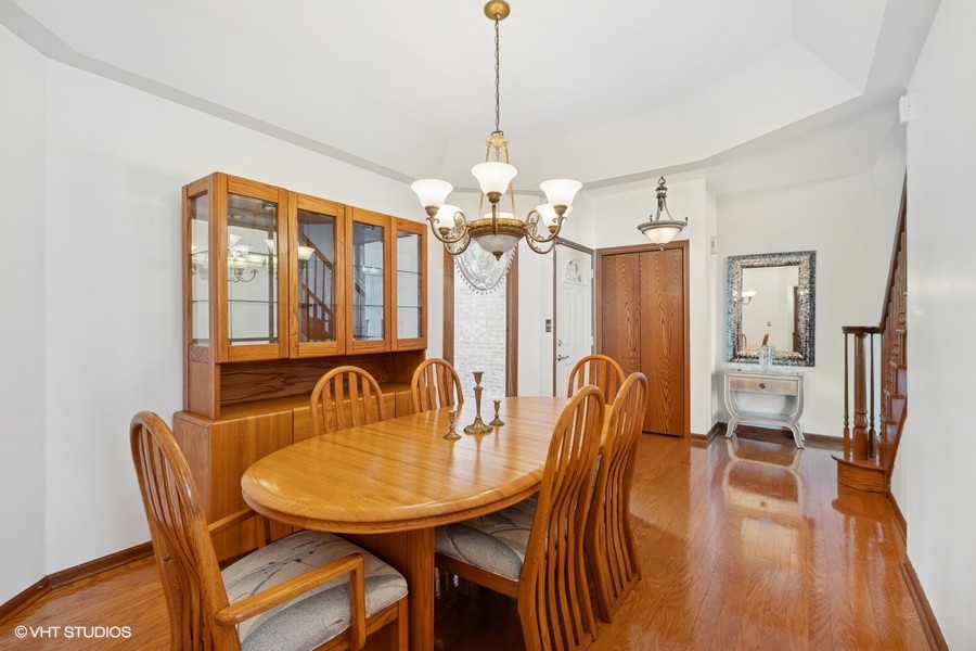 6919 Lexington Court, Tinley Park, IL 60477