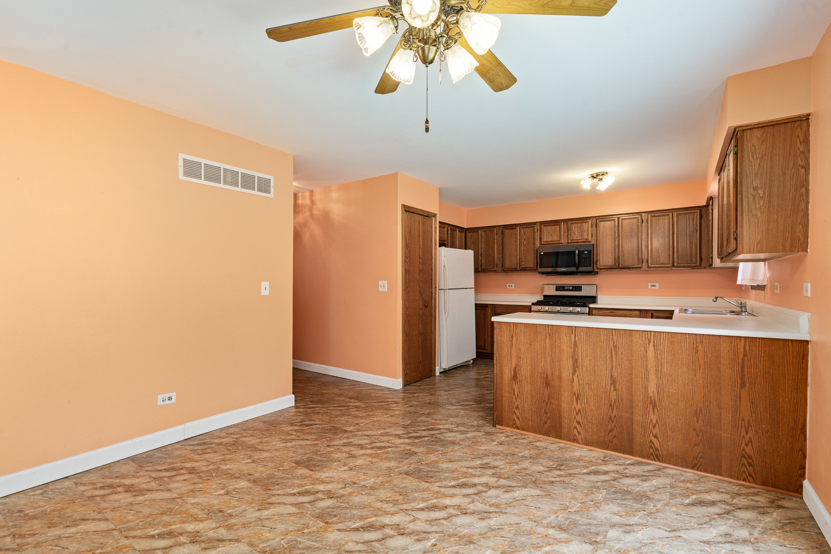 2204 Brindlewood Drive, Plainfield, IL 60586