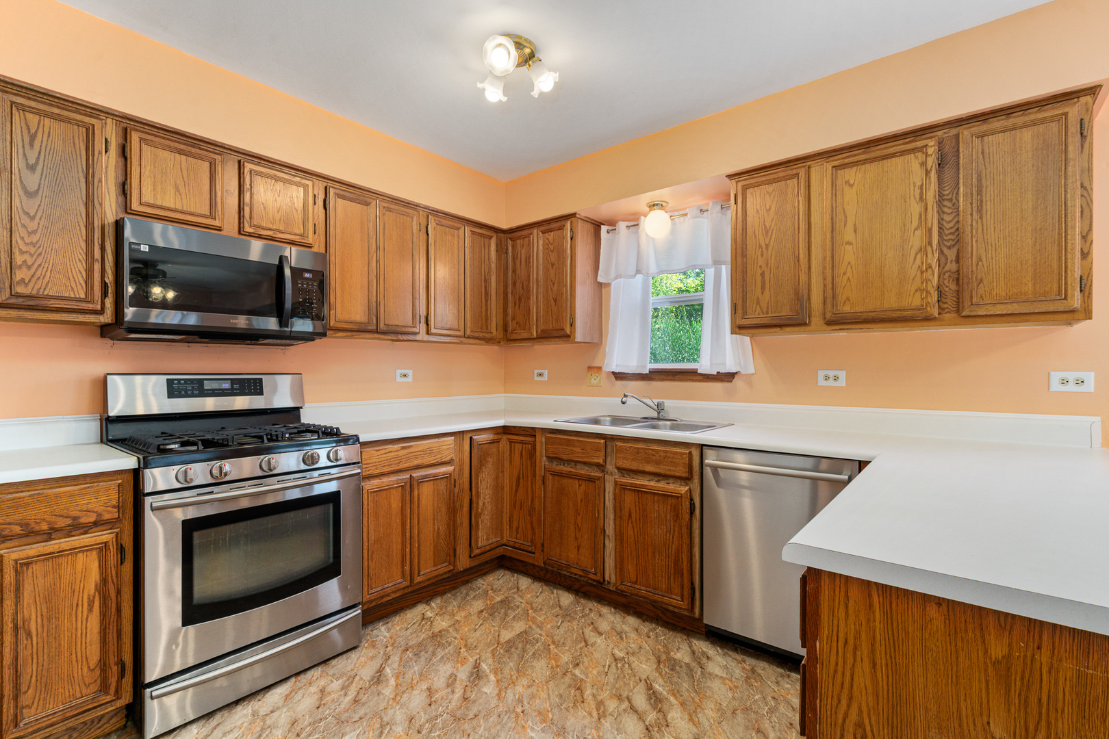 2204 Brindlewood Drive, Plainfield, IL 60586