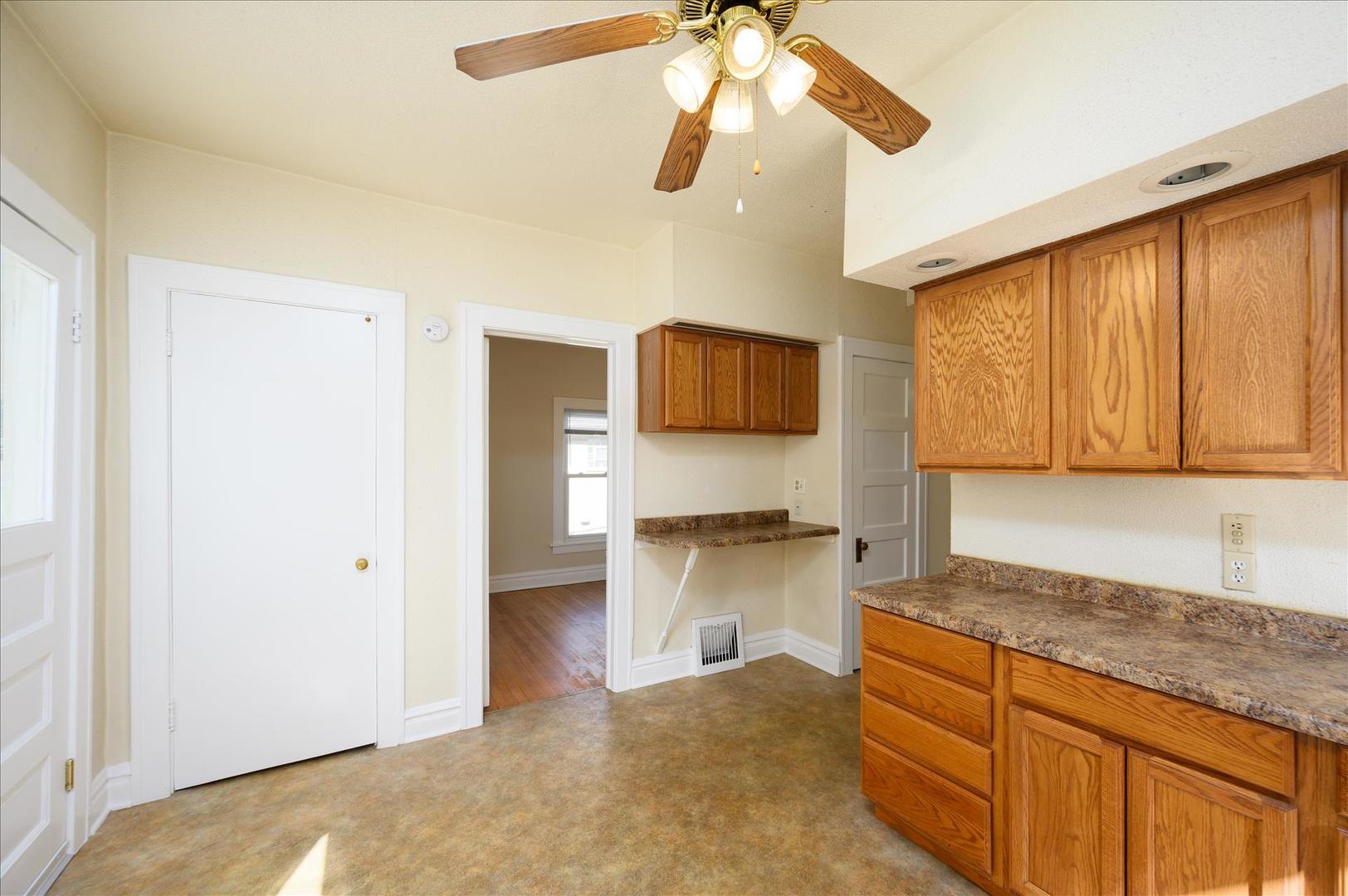 Elmhurst, IL 60126