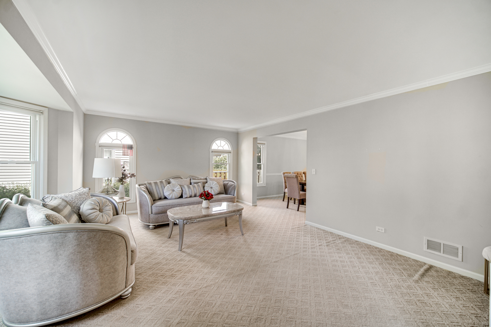 2955 Roslyn Lane, Buffalo Grove, IL 60089