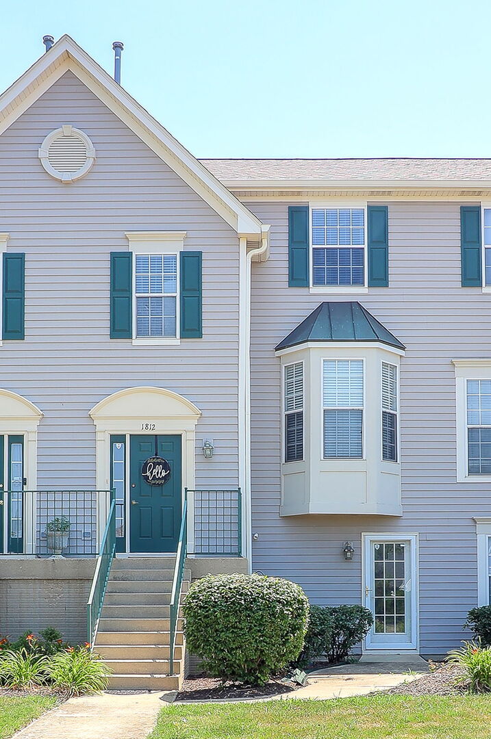 1812 Grandview Place, Montgomery, IL 60538