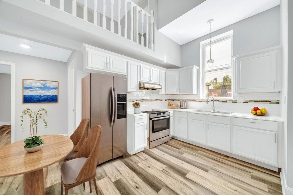 396 E Kensington Avenue, Chicago, IL 60628