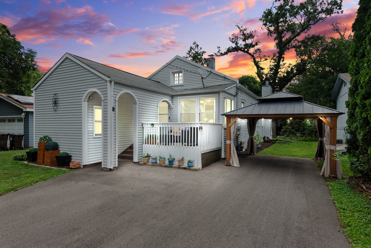 95 Bayberry Drive, Crystal Lake, IL 60014