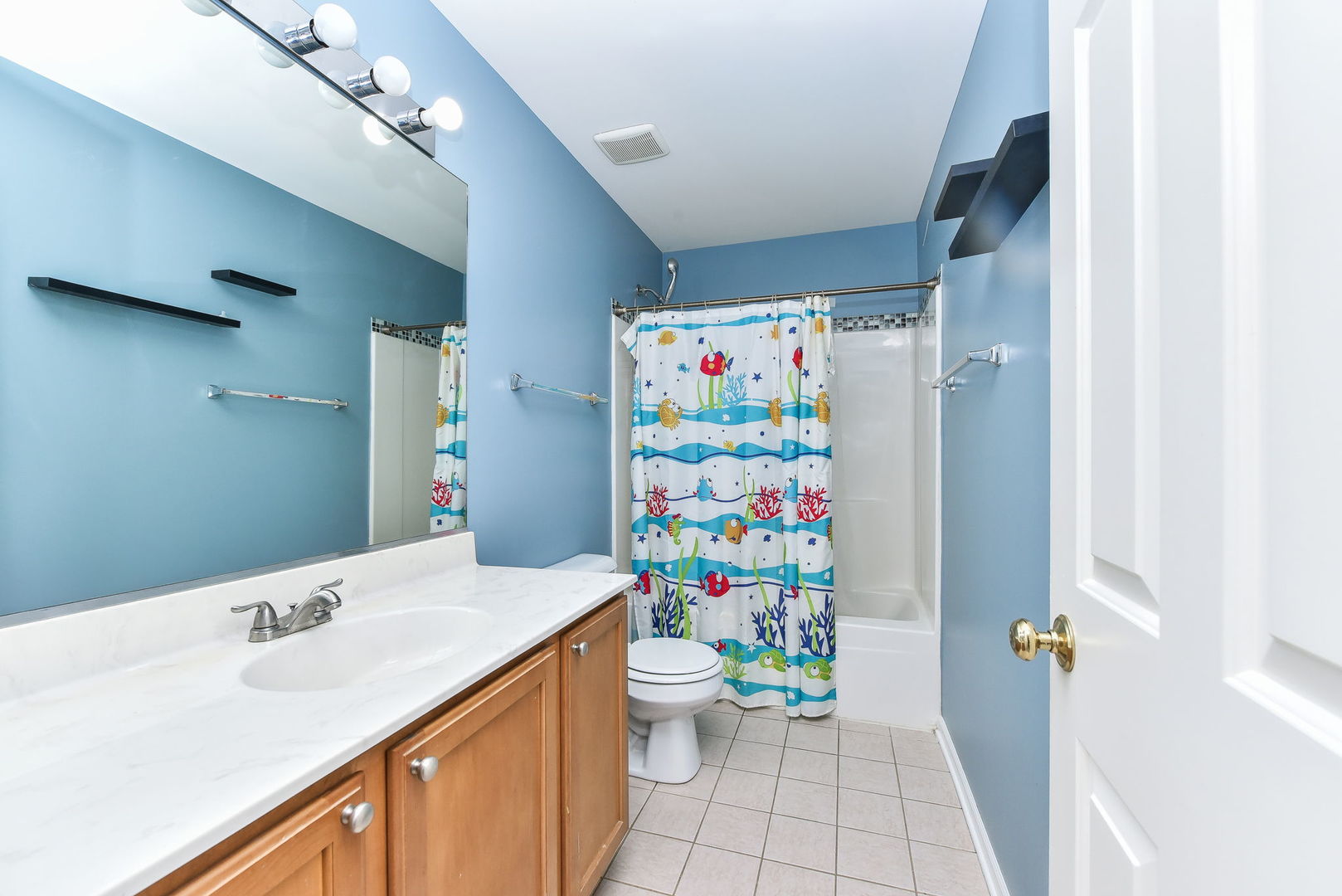 554 Declaration Lane, Aurora, IL 60502