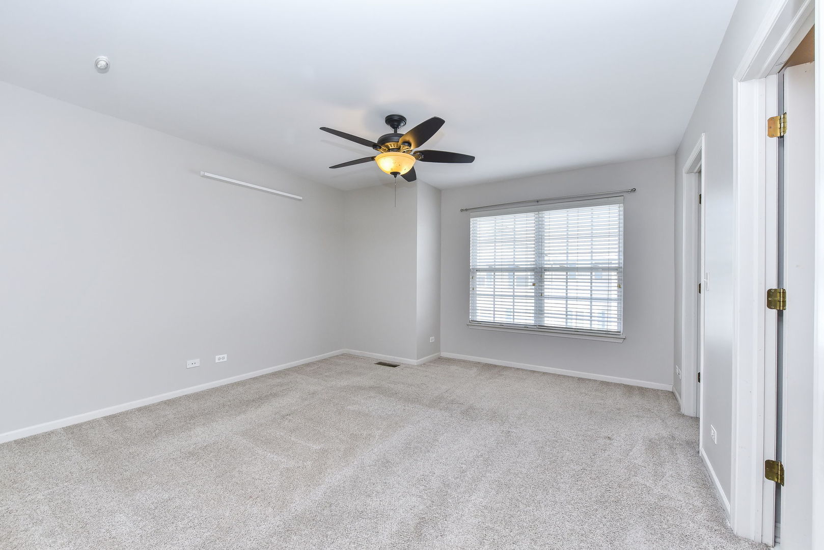 554 Declaration Lane, Aurora, IL 60502