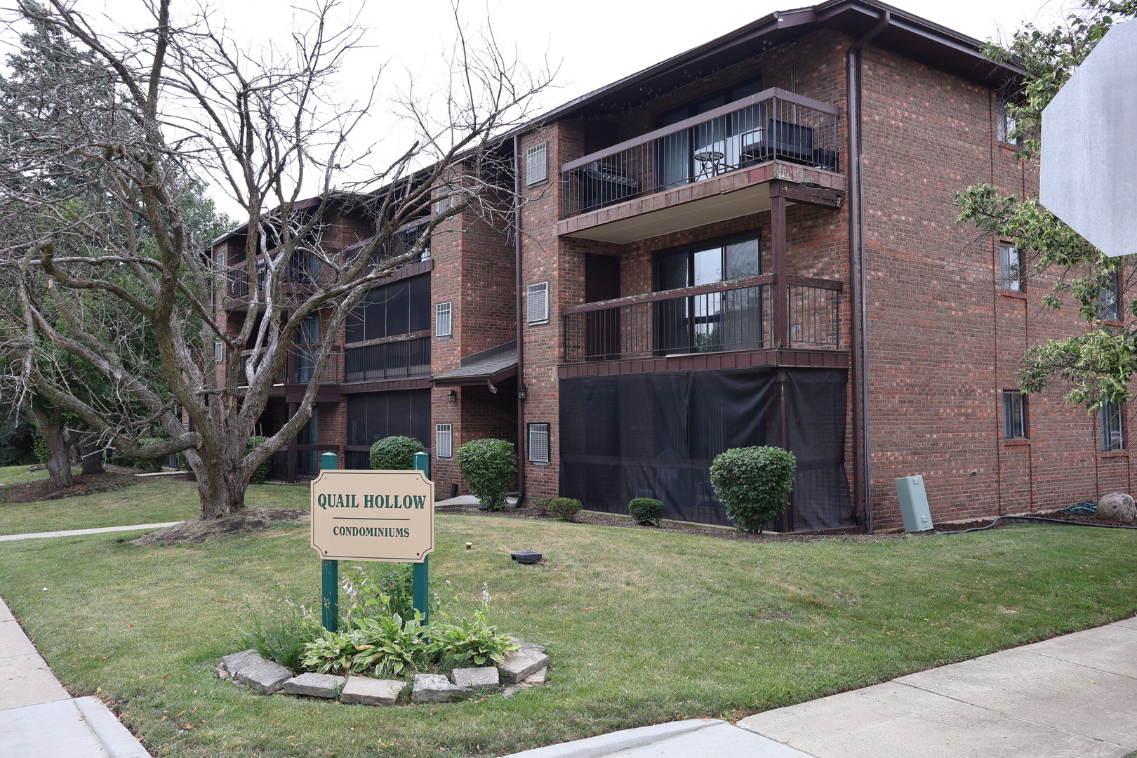 15103 Quail Hollow Drive #604, Orland Park, IL 60462