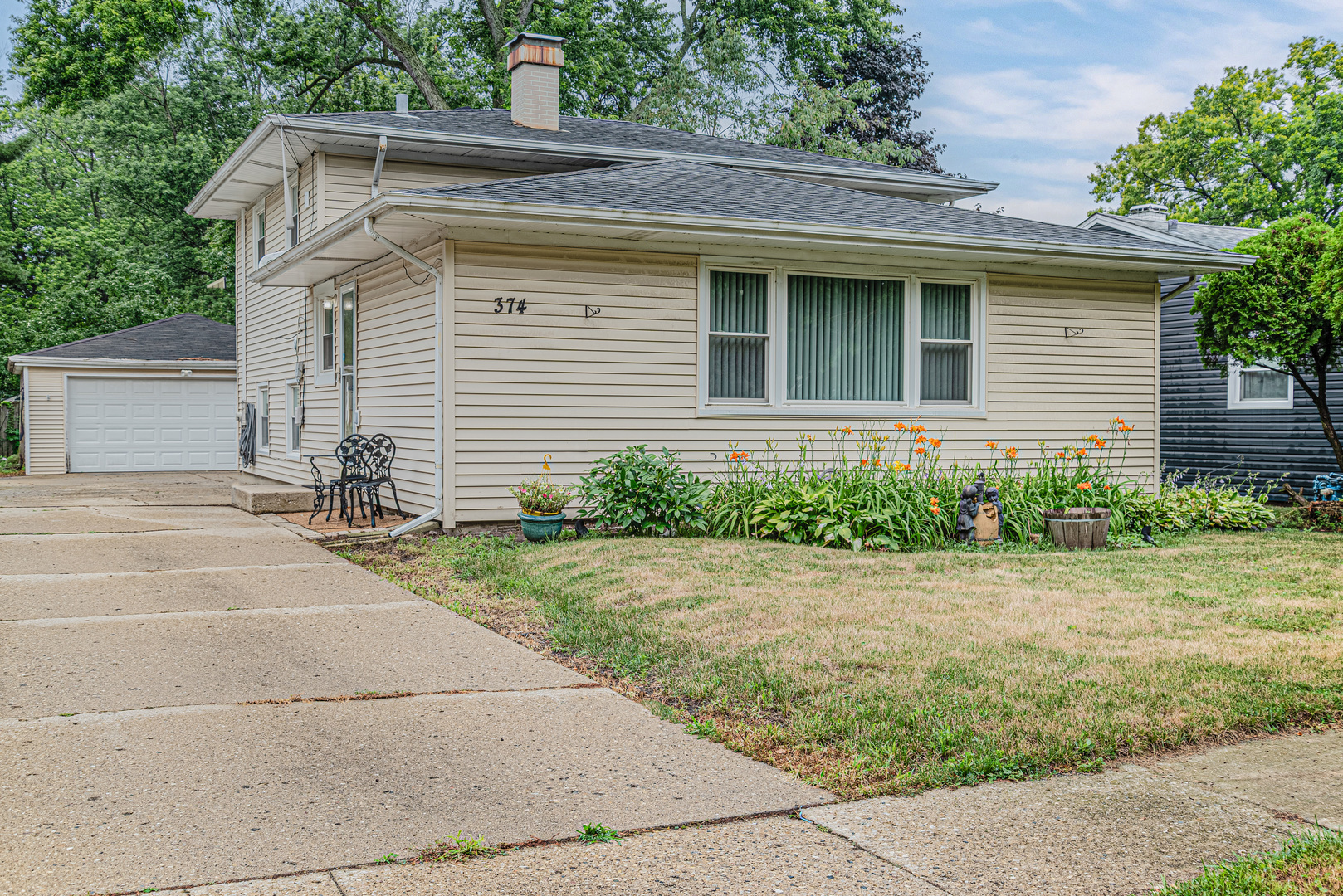 374 Heine Avenue, Elgin, IL 60123