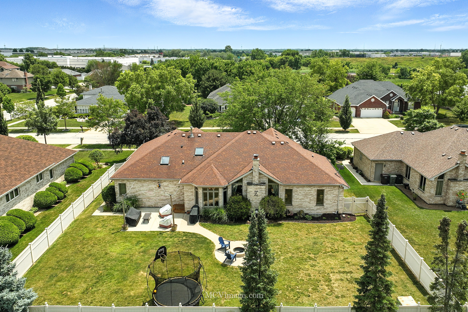 8824 Woodbine Court, Tinley Park, IL 60487