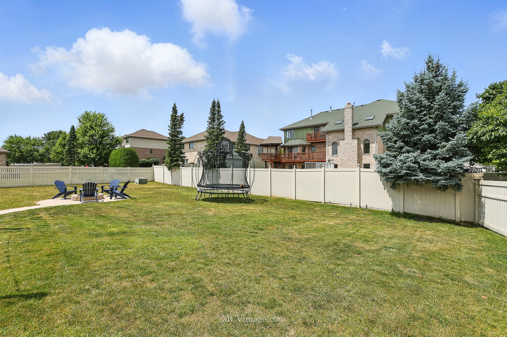 8824 Woodbine Court, Tinley Park, IL 60487