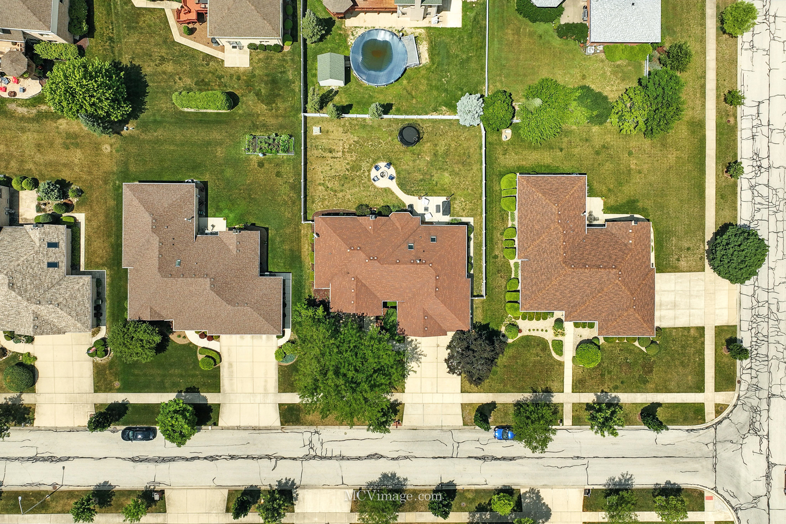 8824 Woodbine Court, Tinley Park, IL 60487
