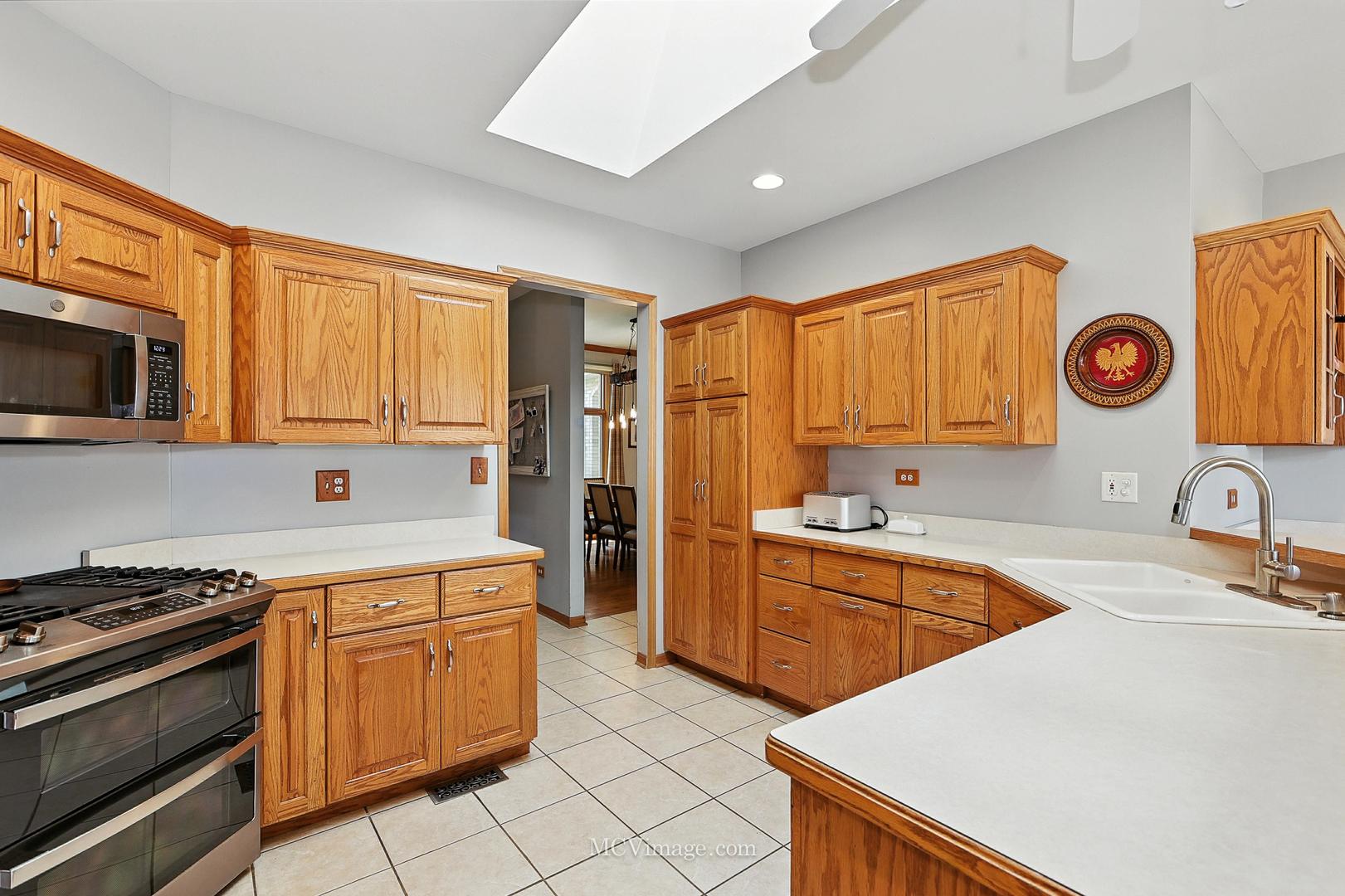 8824 Woodbine Court, Tinley Park, IL 60487