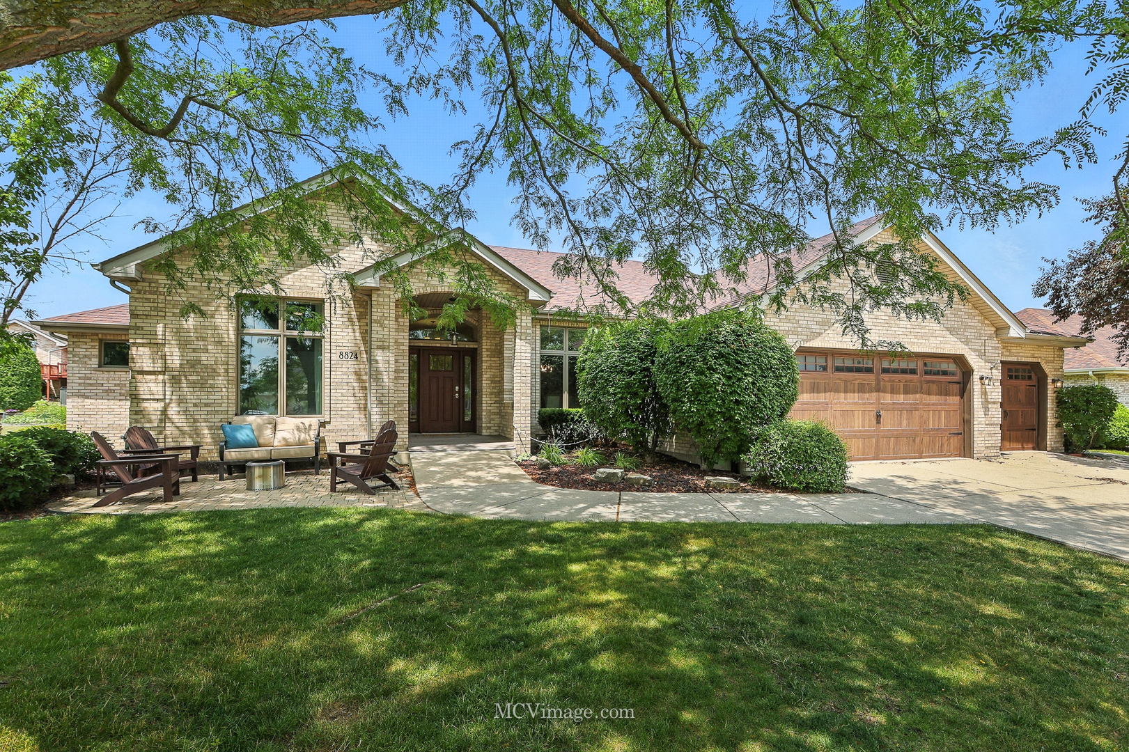 8824 Woodbine Court, Tinley Park, IL 60487