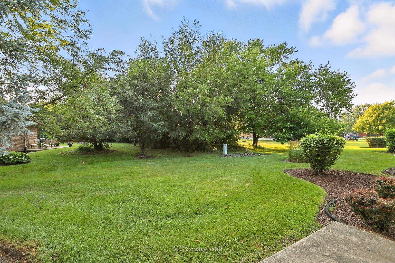 18310 Pine Wood Court, Tinley Park, IL 60477