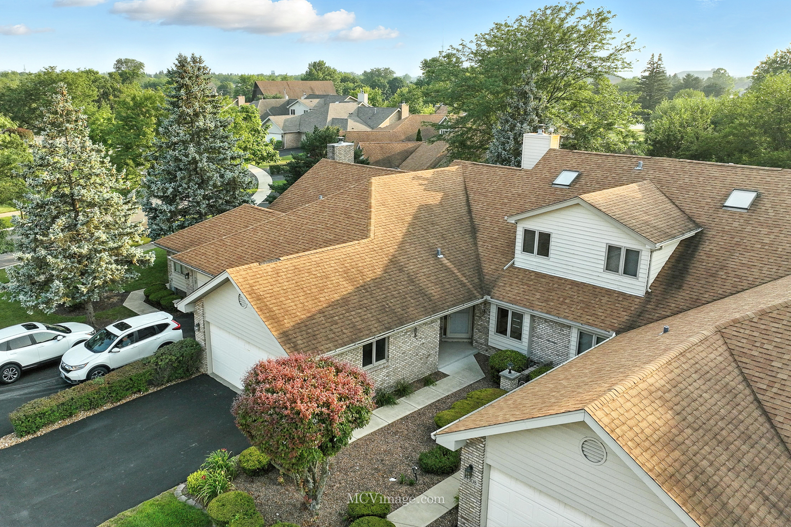 18310 Pine Wood Court, Tinley Park, IL 60477