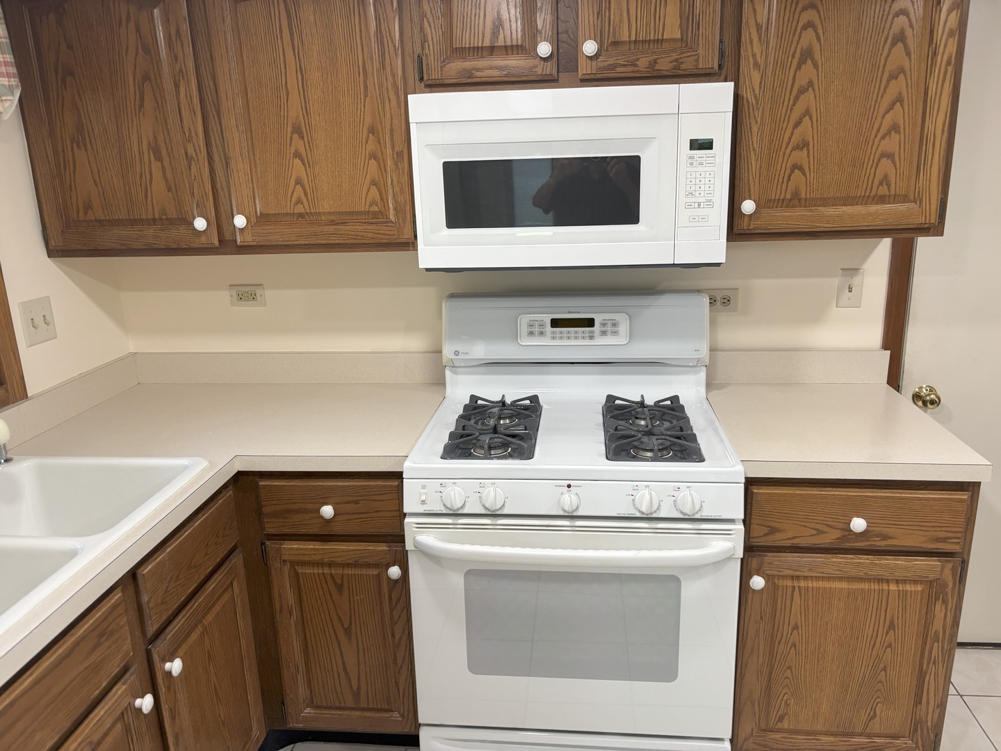 18310 Pine Wood Court, Tinley Park, IL 60477