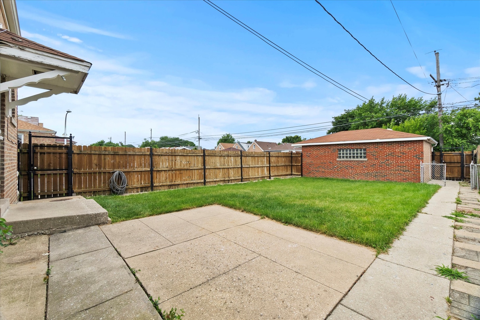 3656 W 70th Place, Chicago, IL 60629