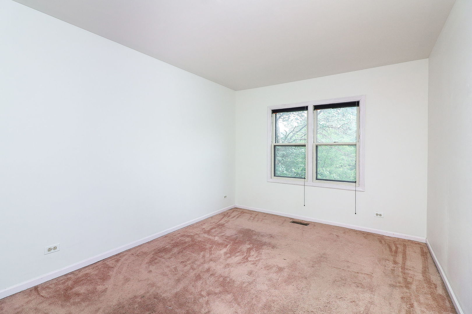 1918 N Yale Avenue, Arlington Heights, IL 60004
