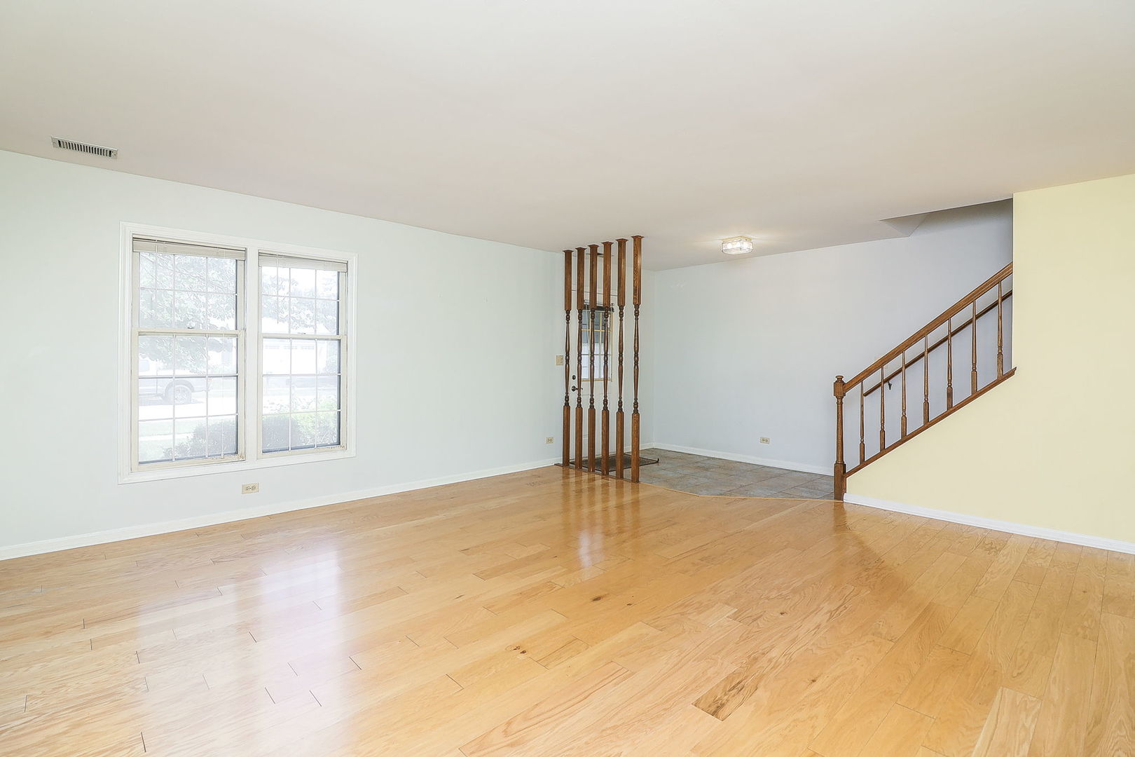 1918 N Yale Avenue, Arlington Heights, IL 60004