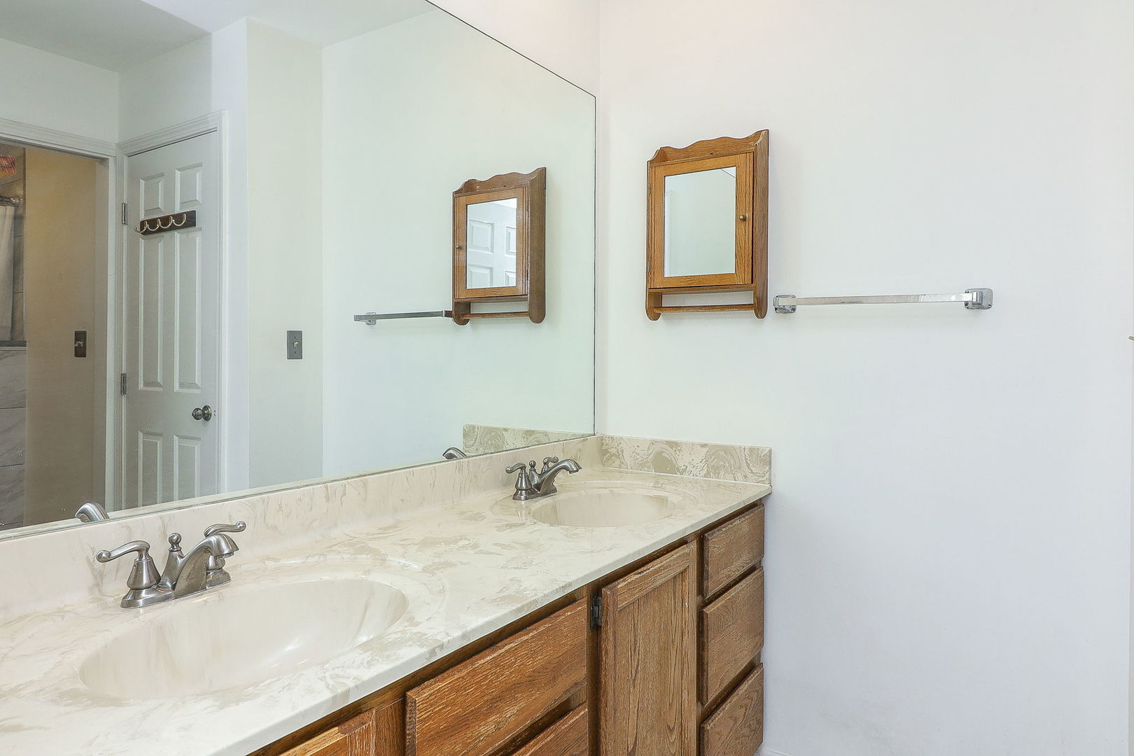 1918 N Yale Avenue, Arlington Heights, IL 60004