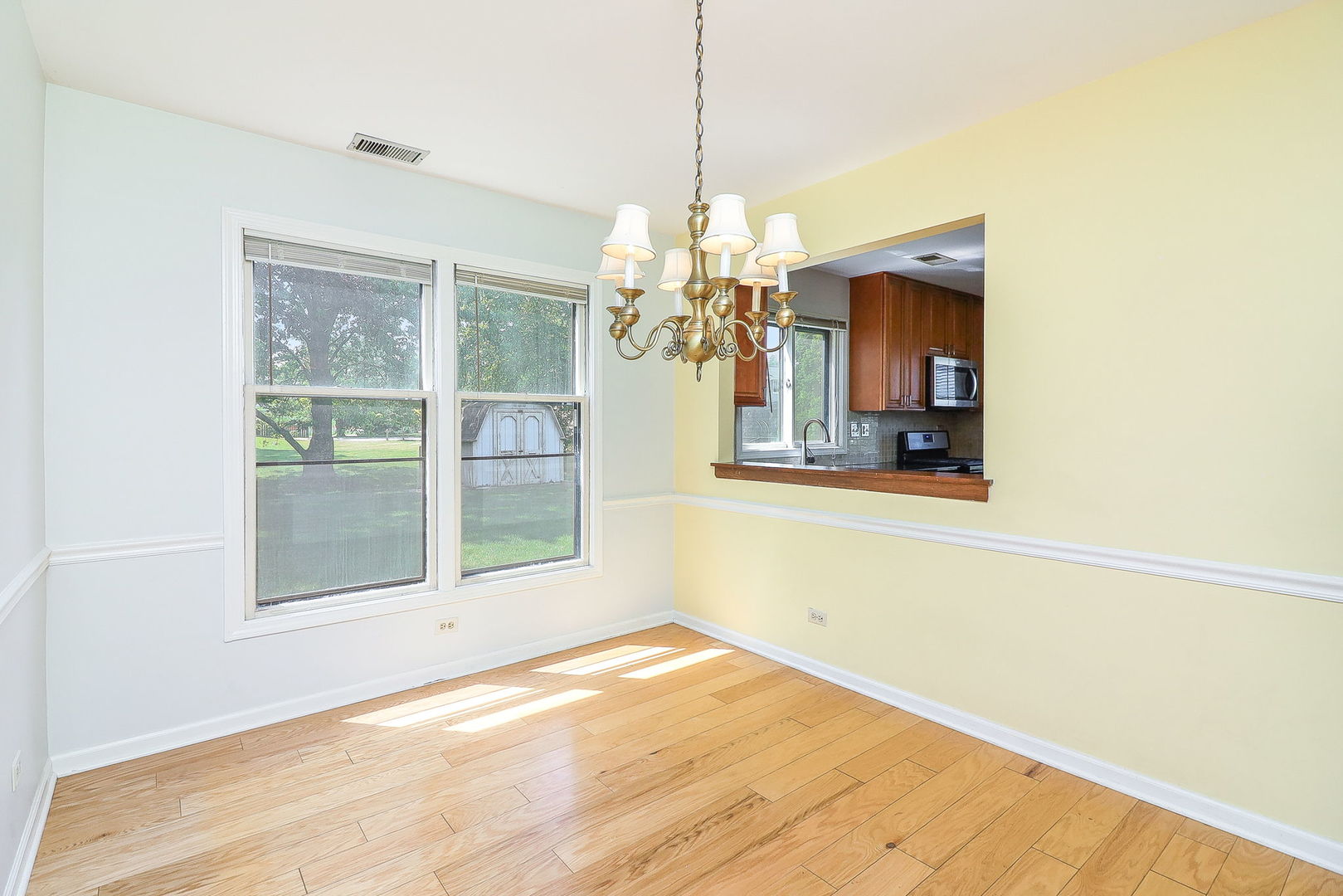 1918 N Yale Avenue, Arlington Heights, IL 60004