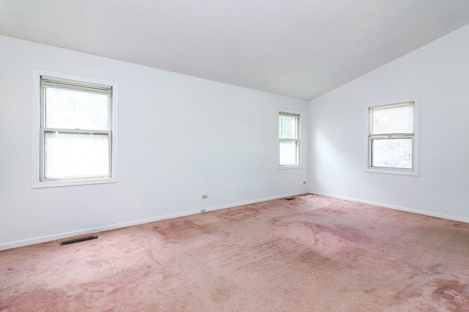 1918 N Yale Avenue, Arlington Heights, IL 60004