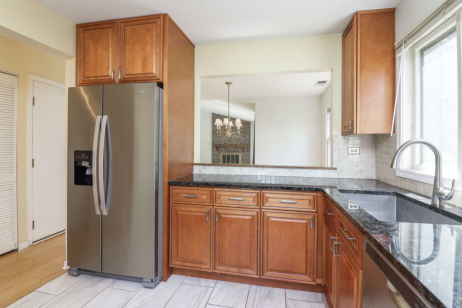 1918 N Yale Avenue, Arlington Heights, IL 60004