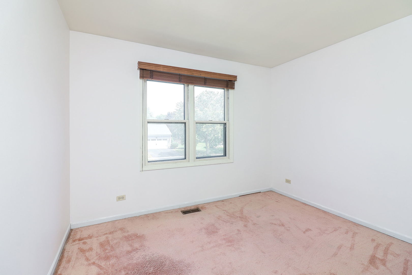 1918 N Yale Avenue, Arlington Heights, IL 60004