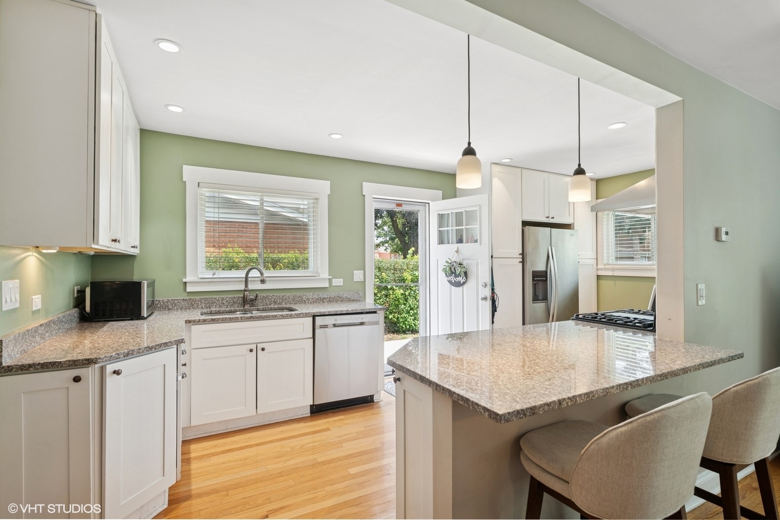 1308 Hoffman Avenue, Park Ridge, IL 60068
