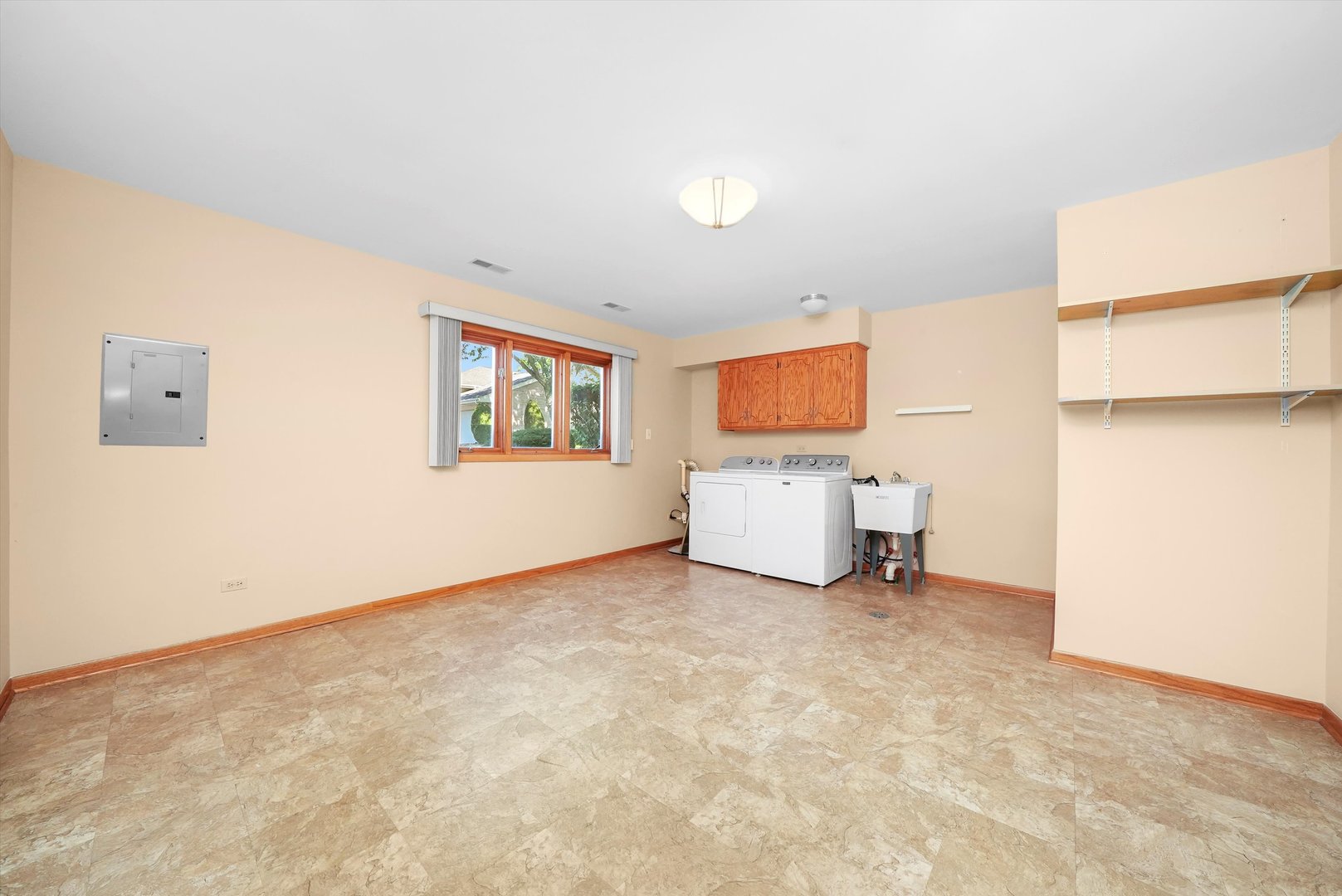 18120 John Charles Drive, Orland Park, IL 60467