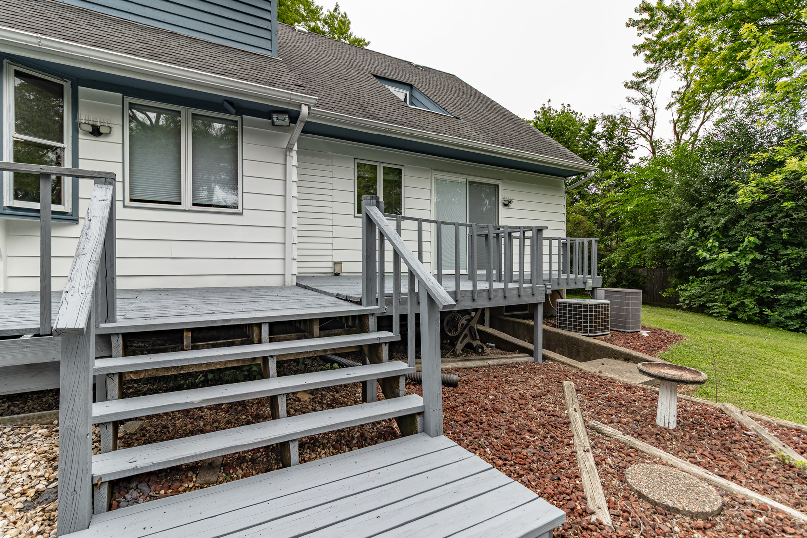 27335 W Nippersink Road, Ingleside, IL 60041