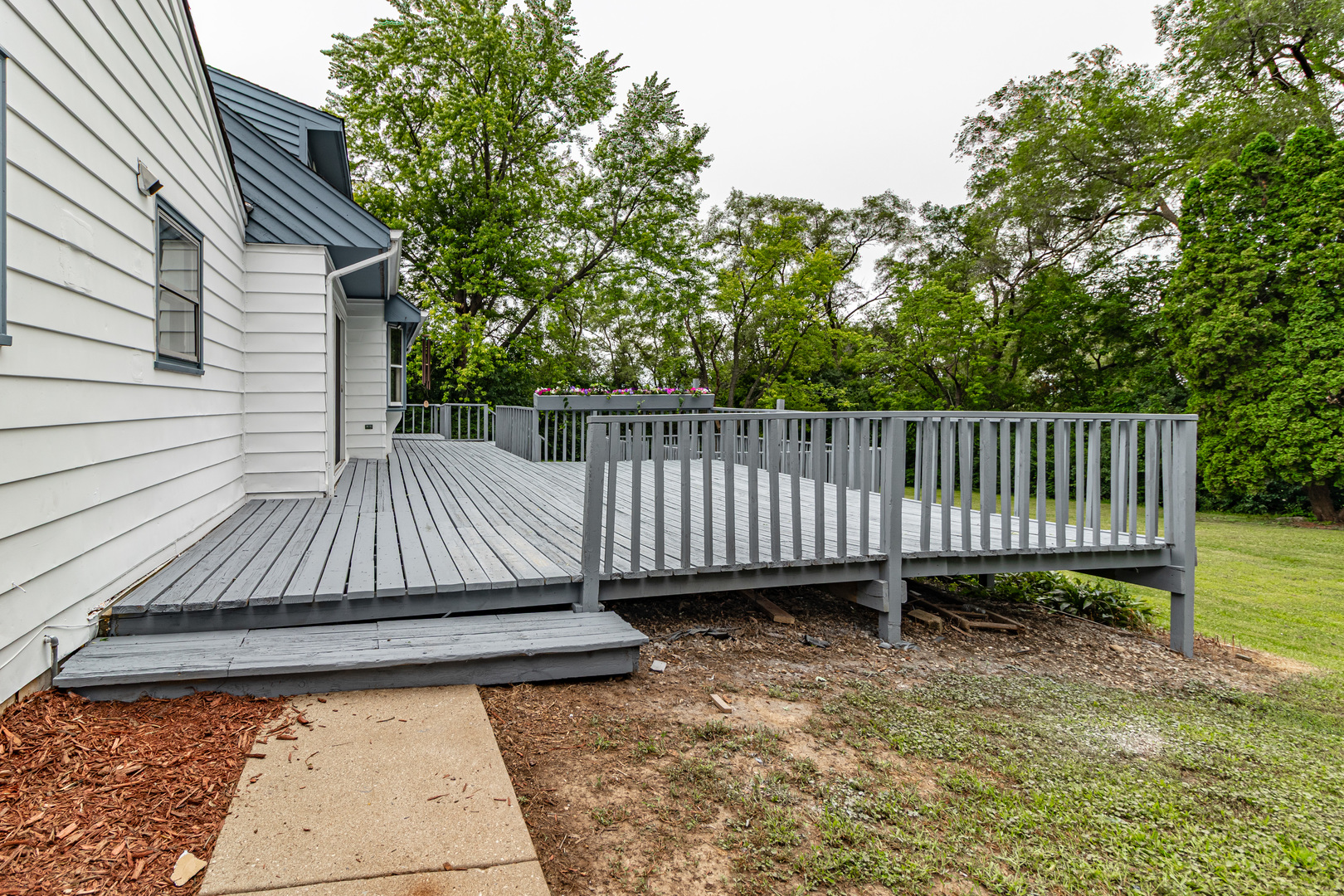 27335 W Nippersink Road, Ingleside, IL 60041