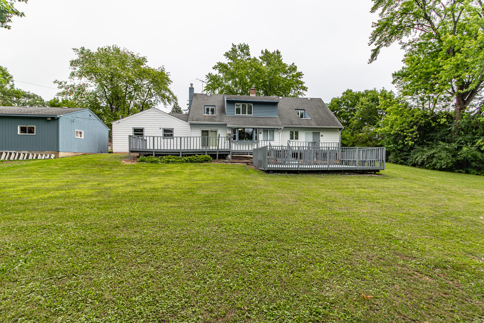 27335 W Nippersink Road, Ingleside, IL 60041
