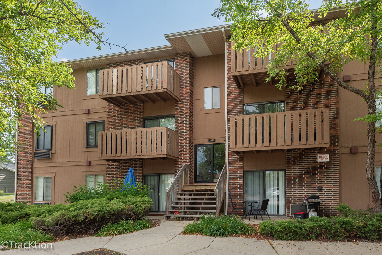 1091 Rodenburg Road #303, Roselle, IL 60172
