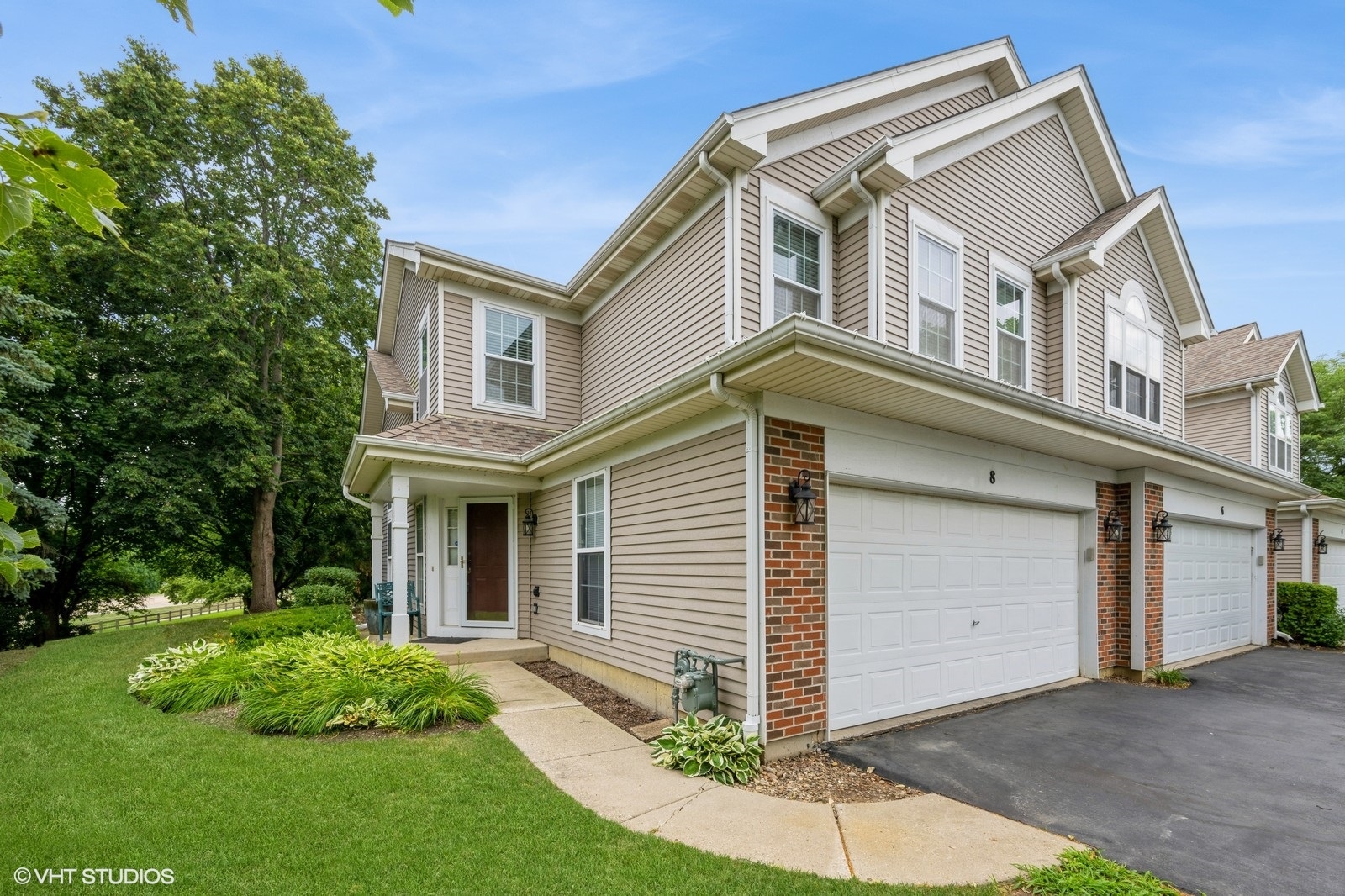 8 Dellwood Court, Algonquin, IL 60102