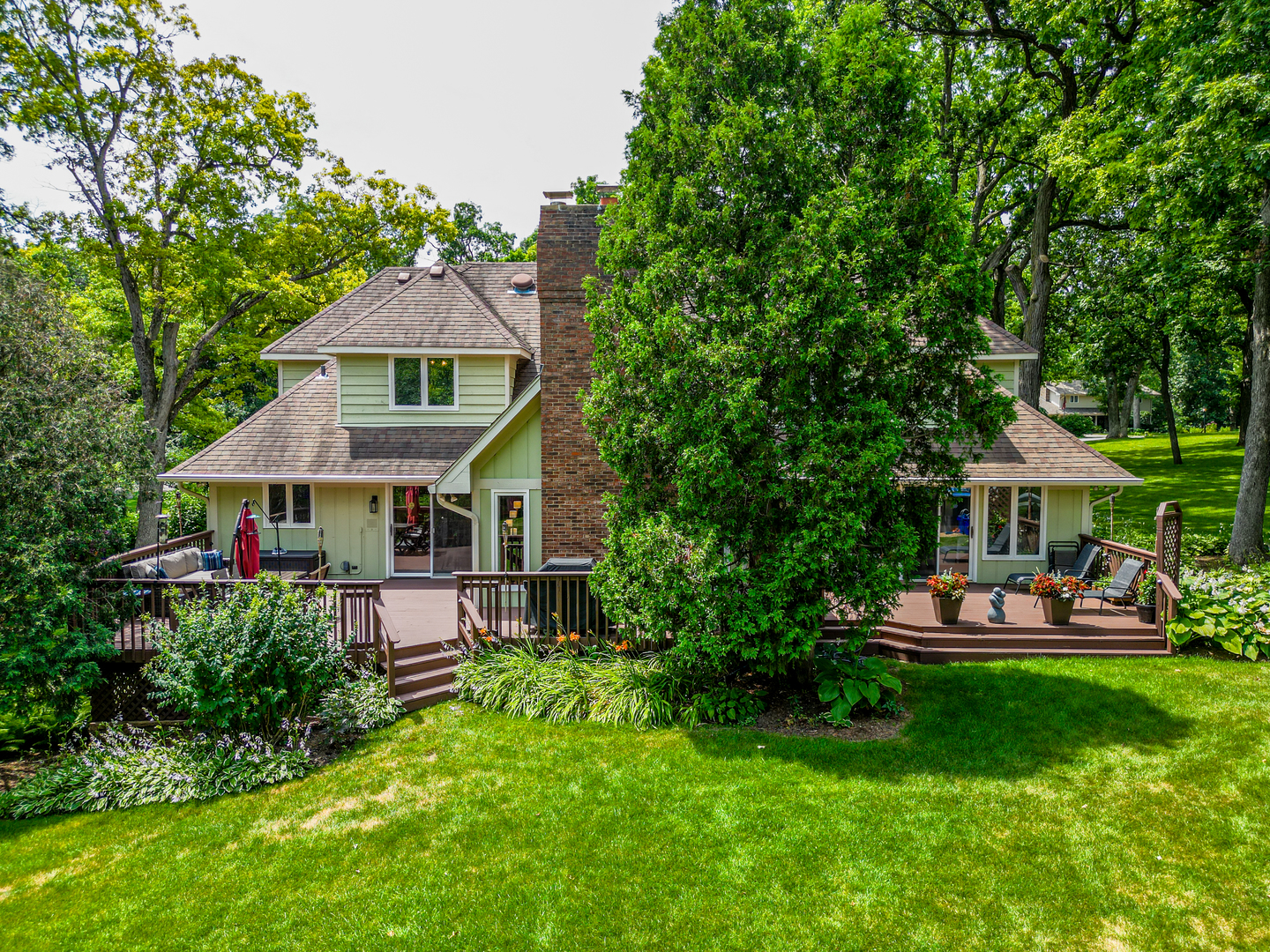 28W520 Pamela Court, West Chicago, IL 60185