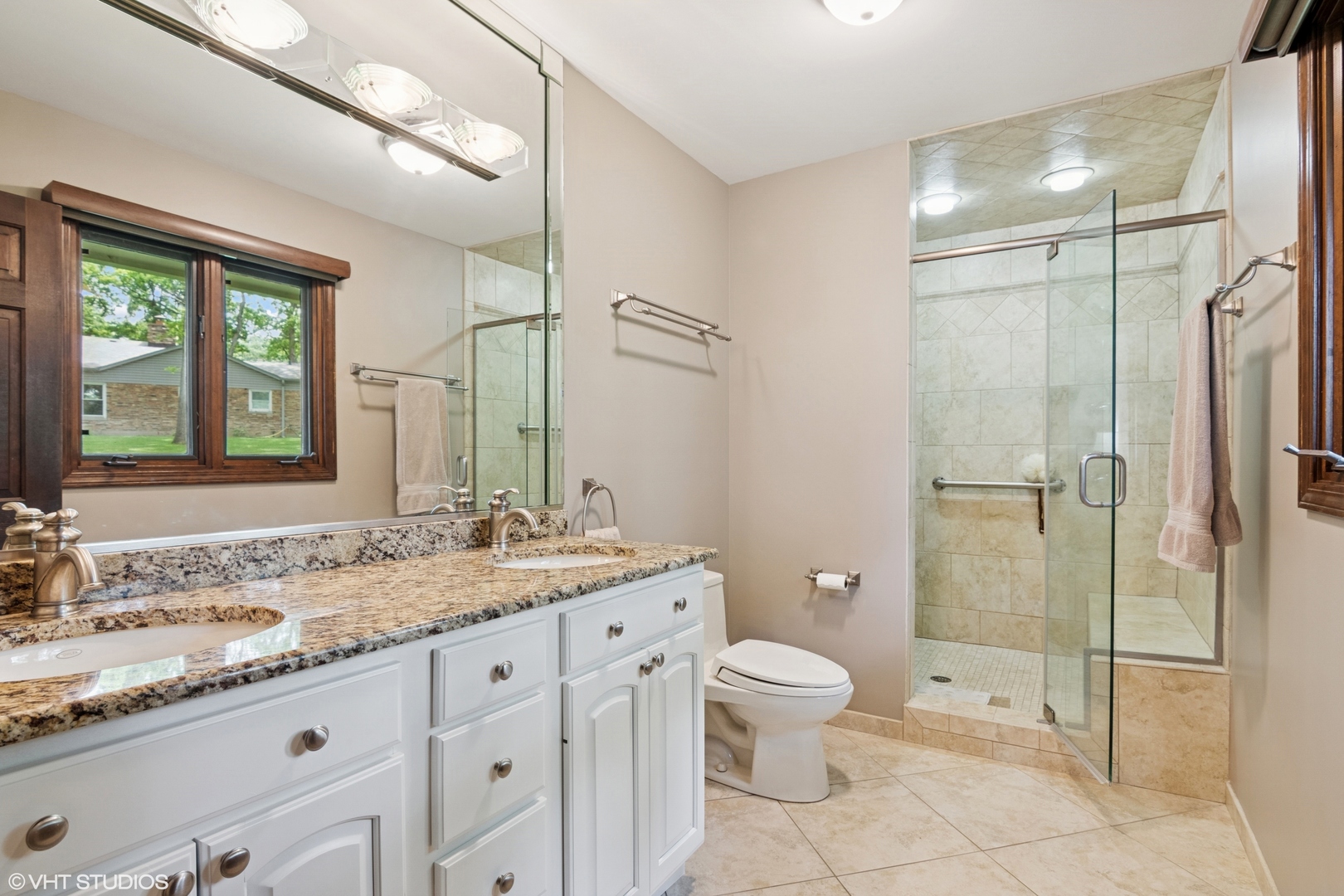 28W520 Pamela Court, West Chicago, IL 60185
